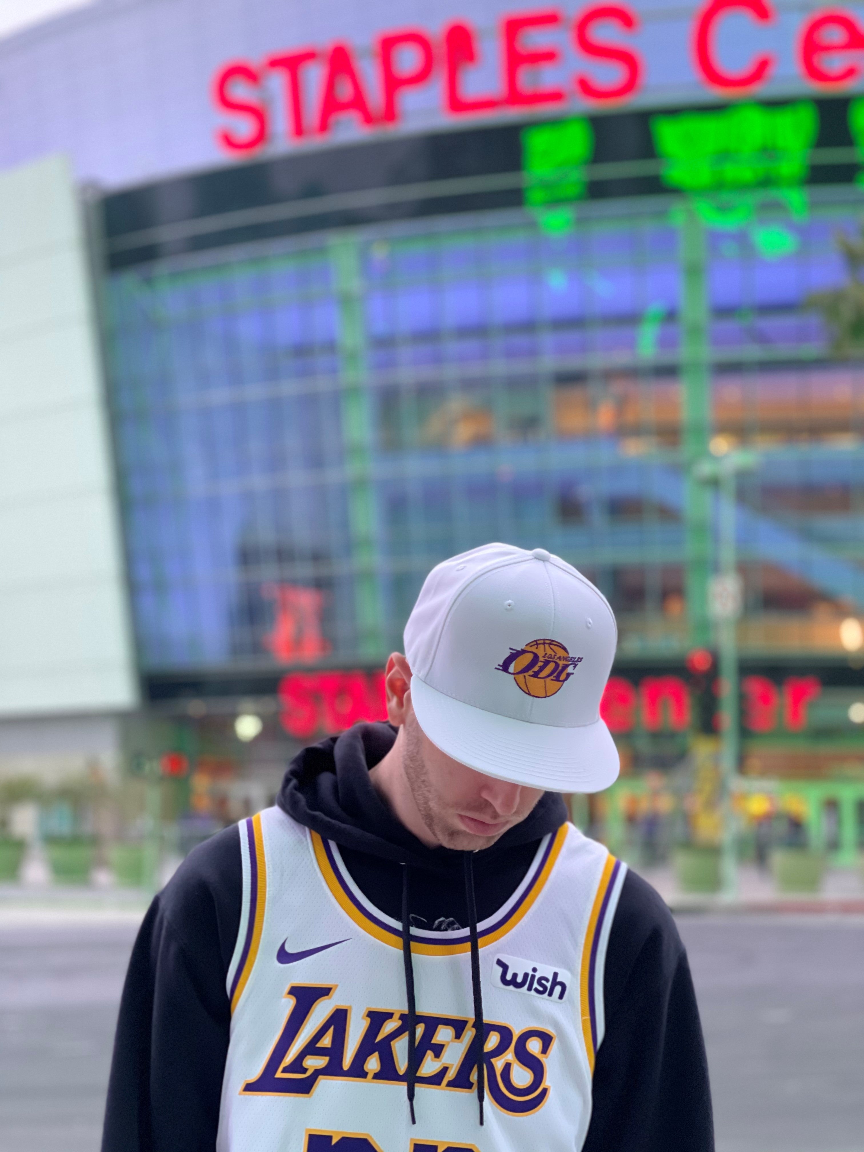 Los Angeles Lakers Trippy Logo Snapback Hat - ShopperBoard
